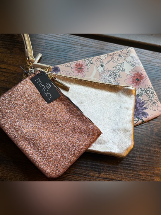 Minicci Handbags - Minicci Rose Gold Glitter Wristlet Trio